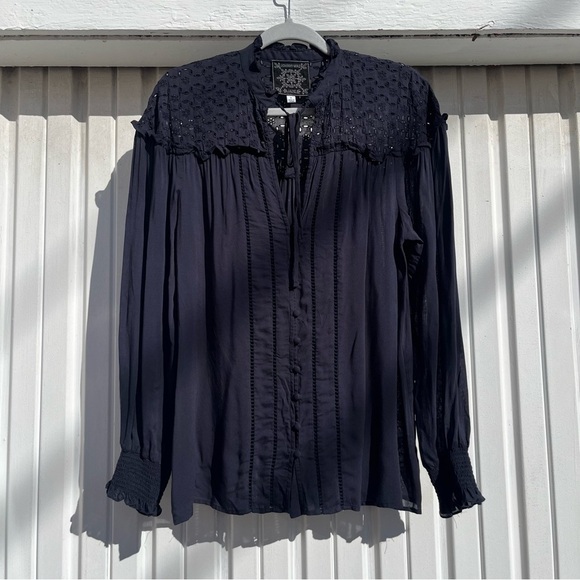 JOHNNY WAS navy blue eyelet lace ruffle long puff sleeve‎ blouse